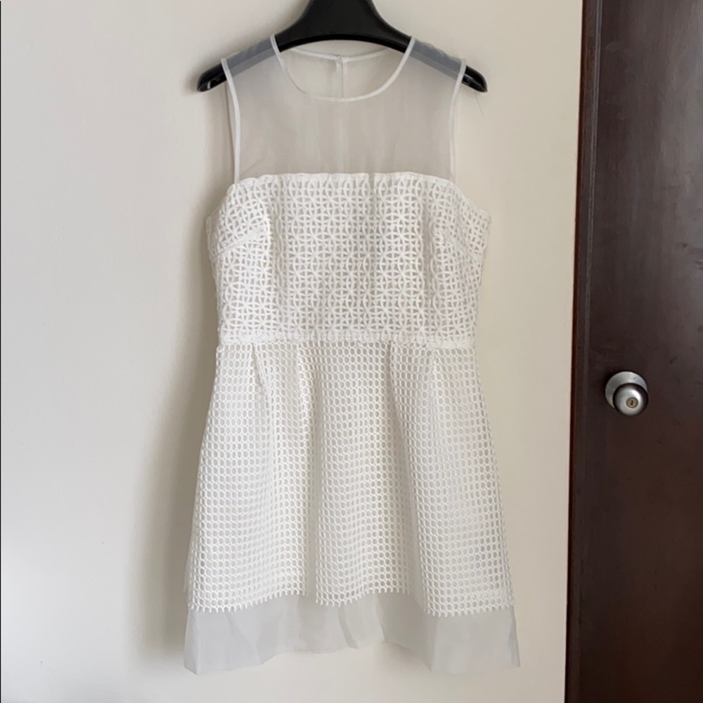 FRENCH CONNECTION US8 white Sheath Dress New w/tag